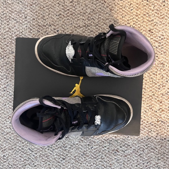 Nike jordon 1 mid - Picture 3 of 5